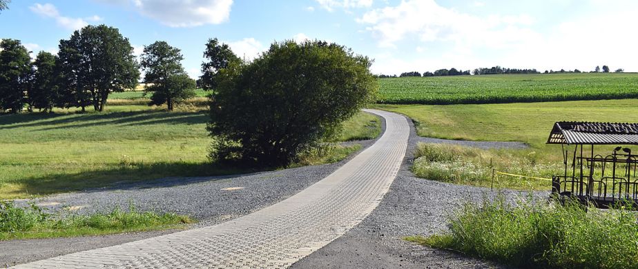 Alte Demeuseler Straße, Rodau